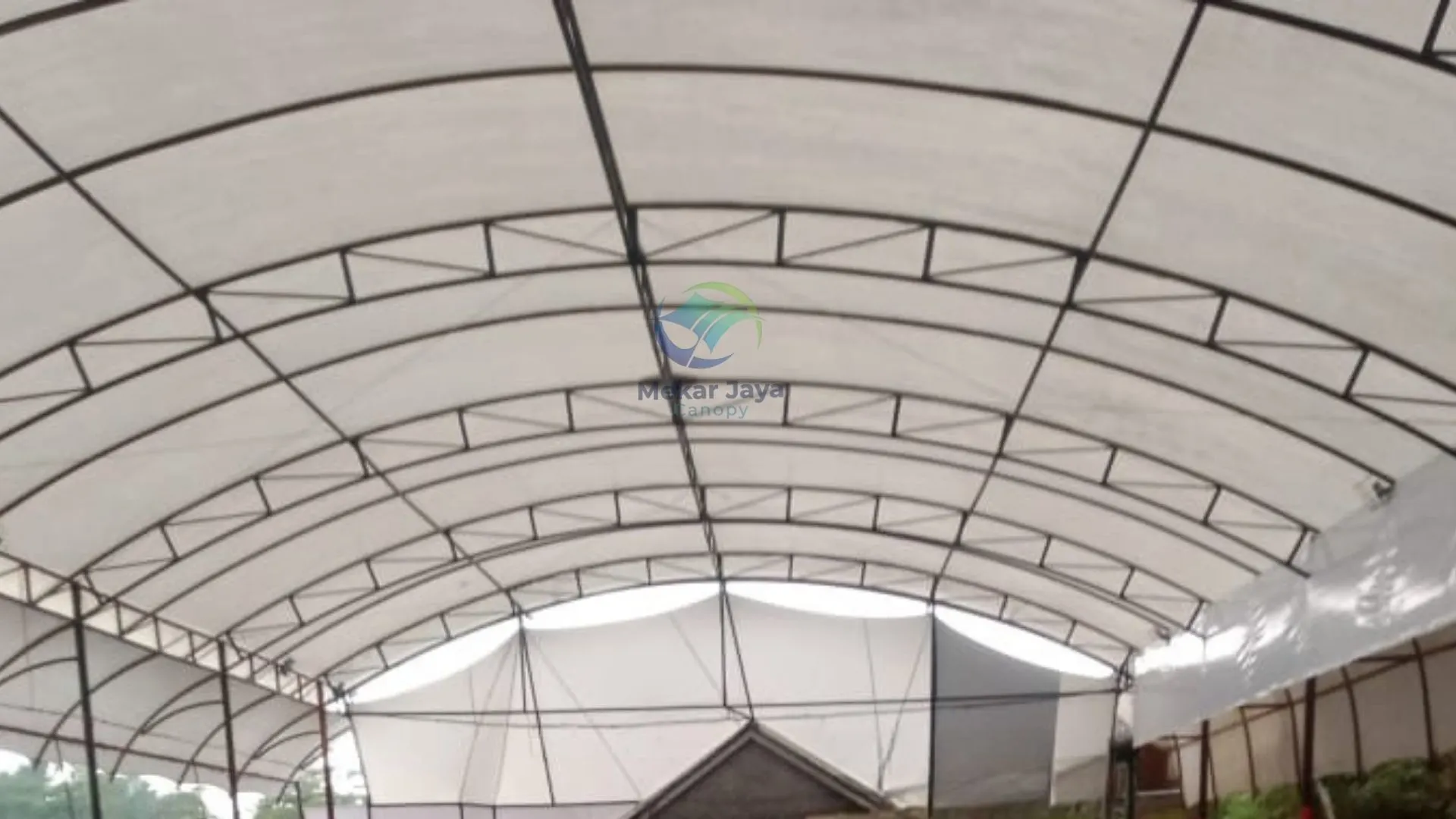 Kanopi membran lapang futsal Sukabumi